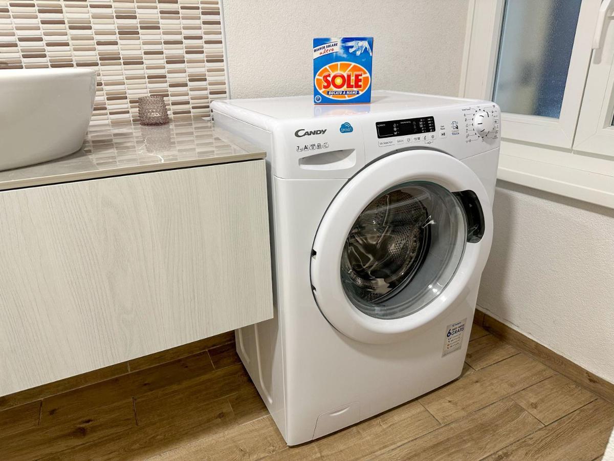 Studio Apartment In The Heart Of Magic 피란 외부 사진